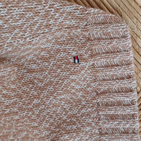 Tommy Hilfiger Beige White knitt sweater Size Medium Vintage - Picture 4 of 5